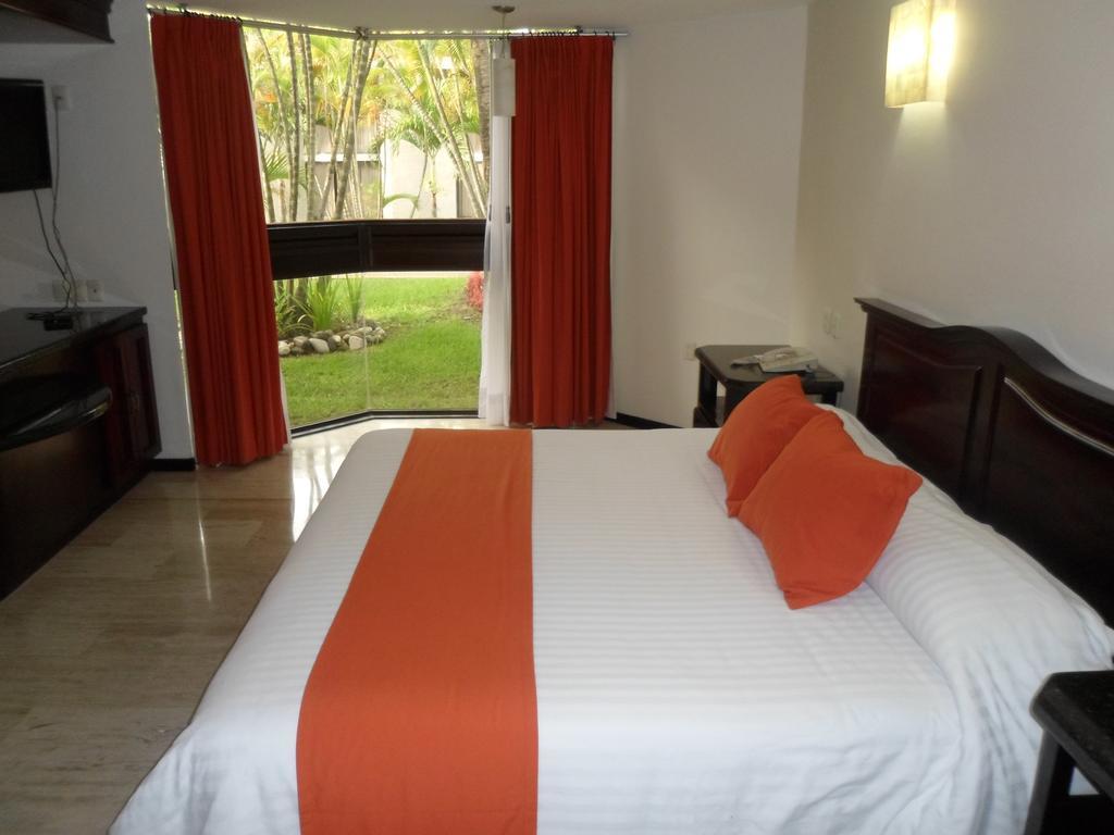 Hotel Poza Rica Inn Esterno foto