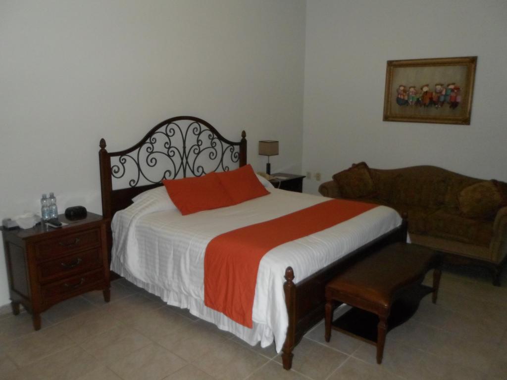 Hotel Poza Rica Inn Esterno foto