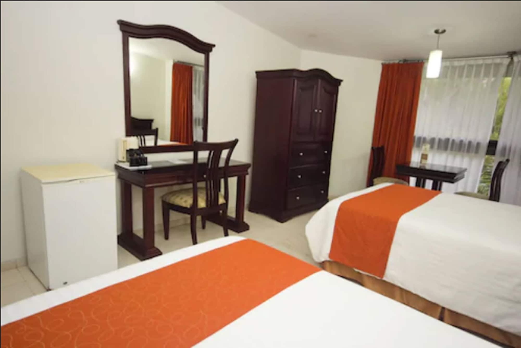 Hotel Poza Rica Inn Esterno foto